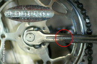 close up of drive side crank showing brand name